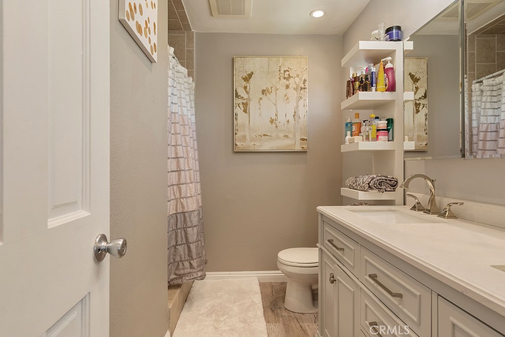 555 D Property Photo 5