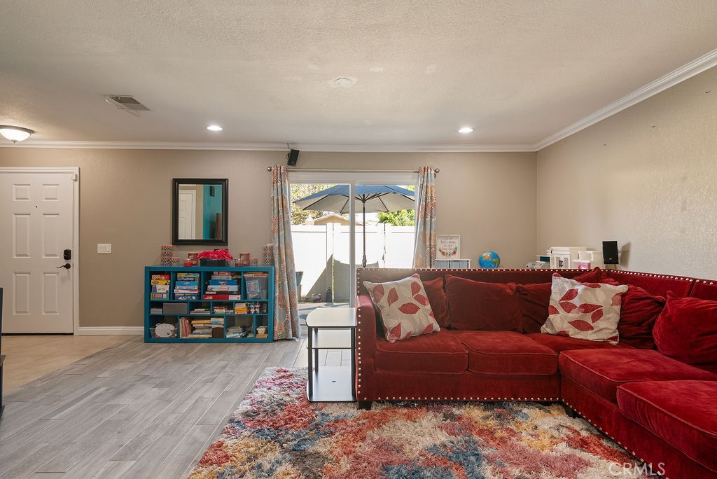 555 D Property Photo 6
