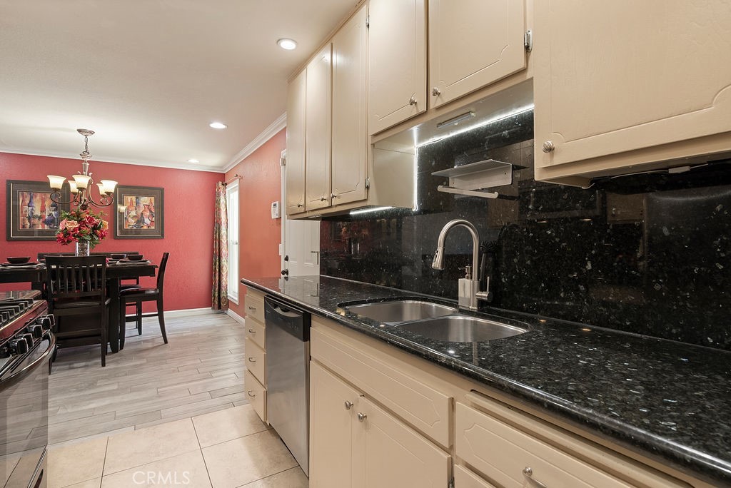 555 D Property Photo 10