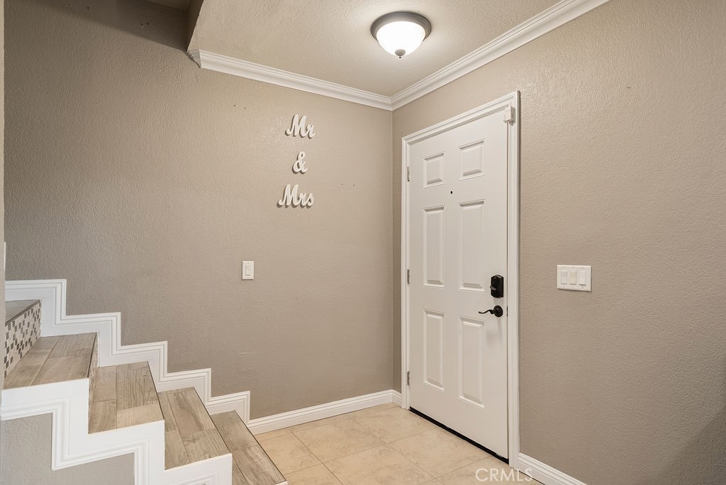 555 D Property Photo 11