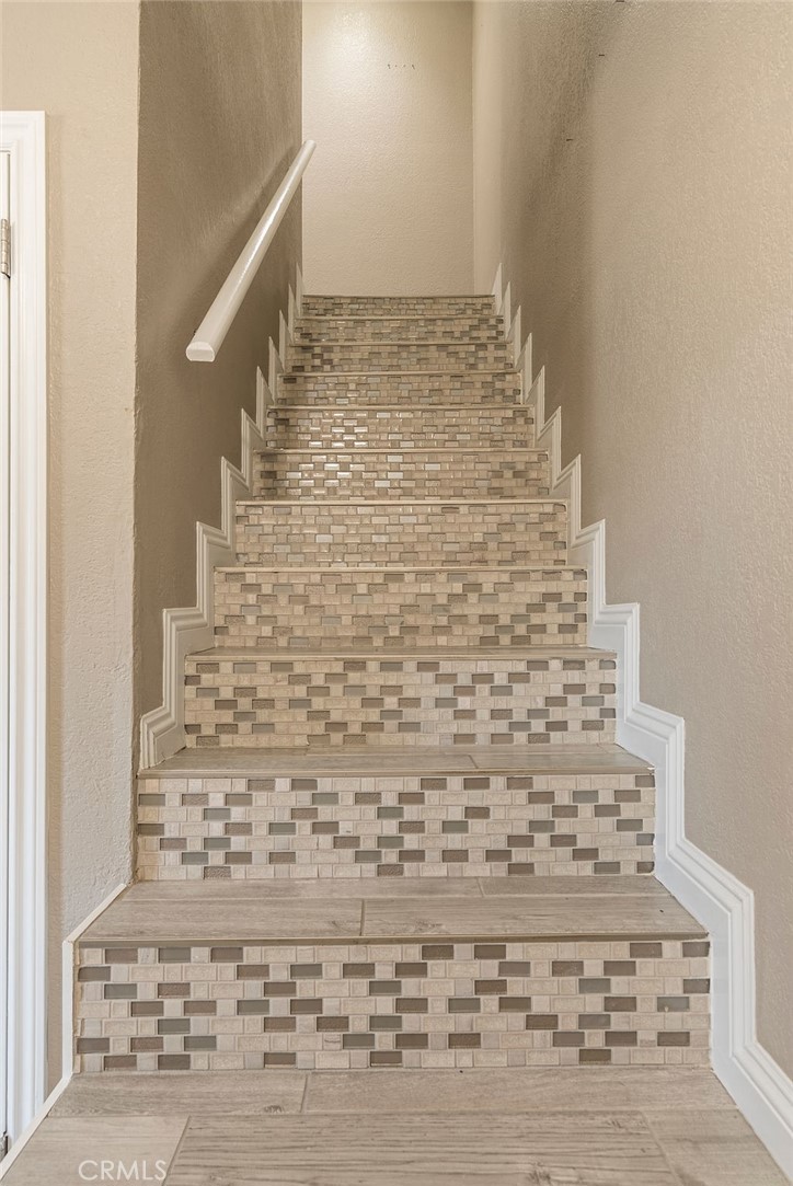 555 D Property Photo 12