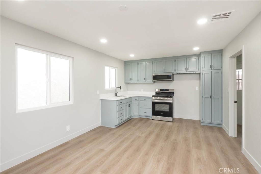 5245 Navarro Property Photo 11