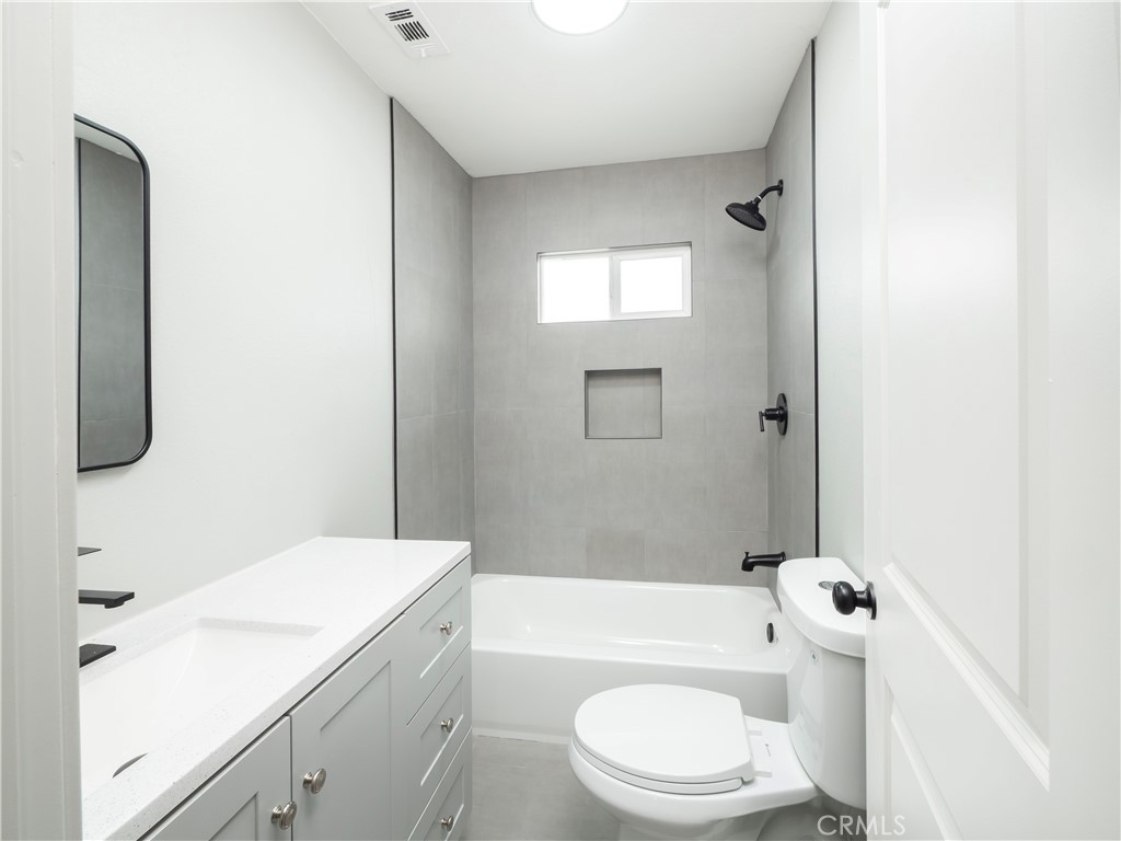 5245 Navarro Property Photo 46