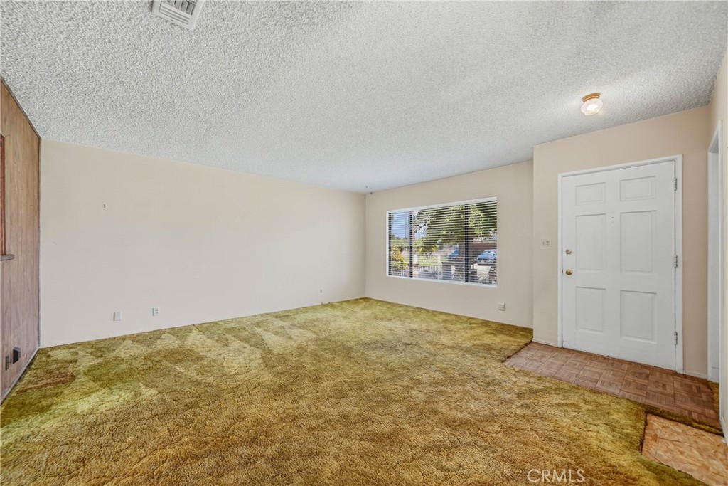 4139 N Ellen Property Photo 9