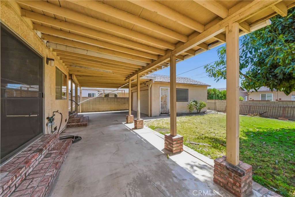 4139 N Ellen Property Photo 32
