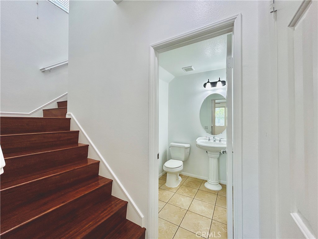 14602 Longwood Property Photo 8
