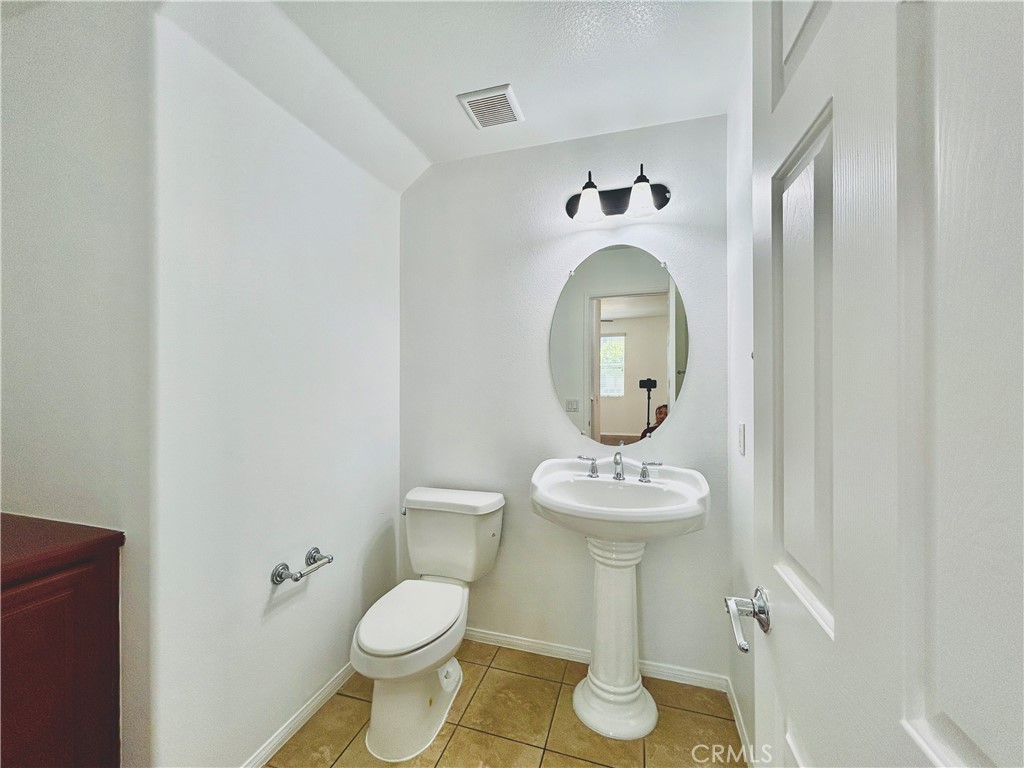 14602 Longwood Property Photo 9