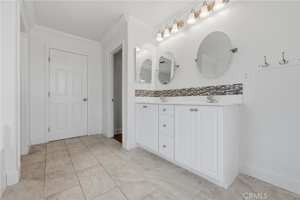 2180 Stonewood Property Photo 45
