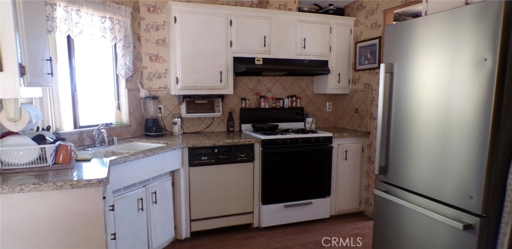 9074 Milpas Property Photo 15