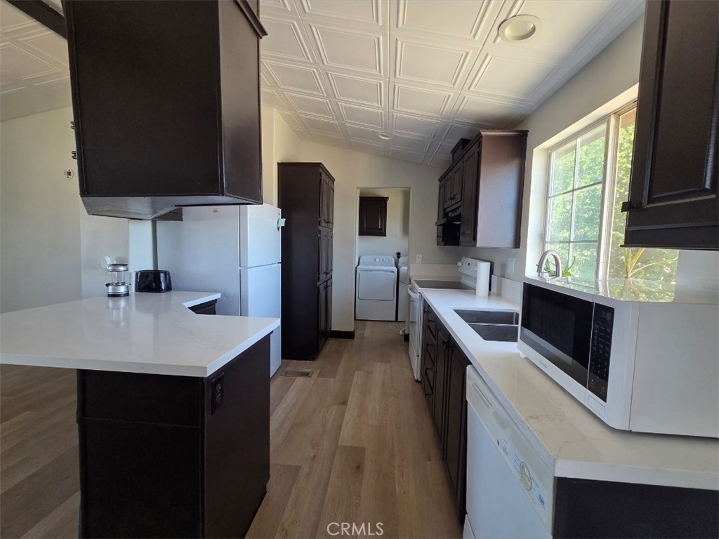 1338 Madrid Place Property Photo 3