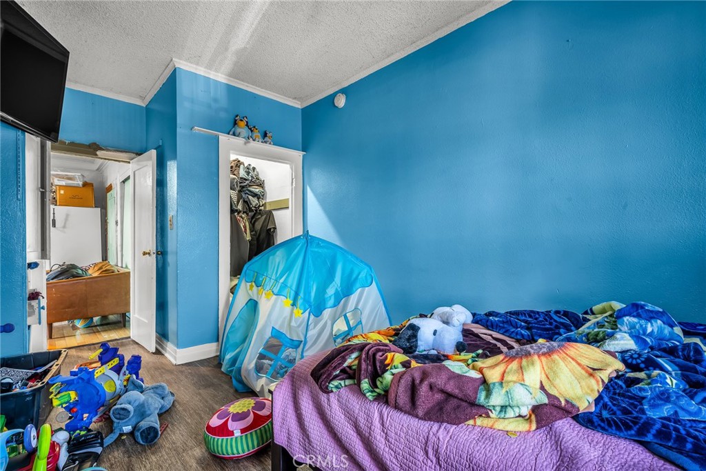9019 S San Pedro Property Photo 34