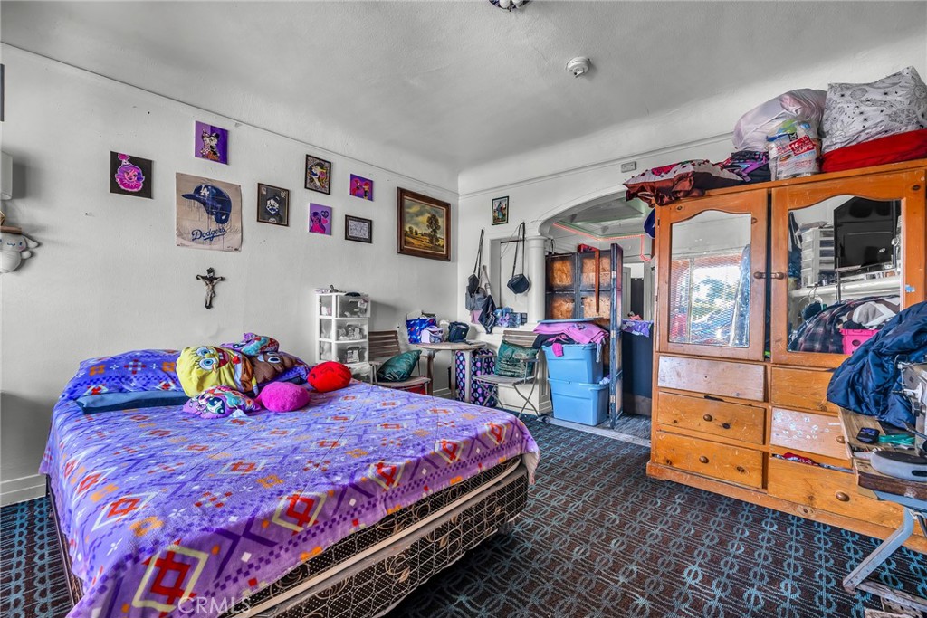 9019 S San Pedro Property Photo 41