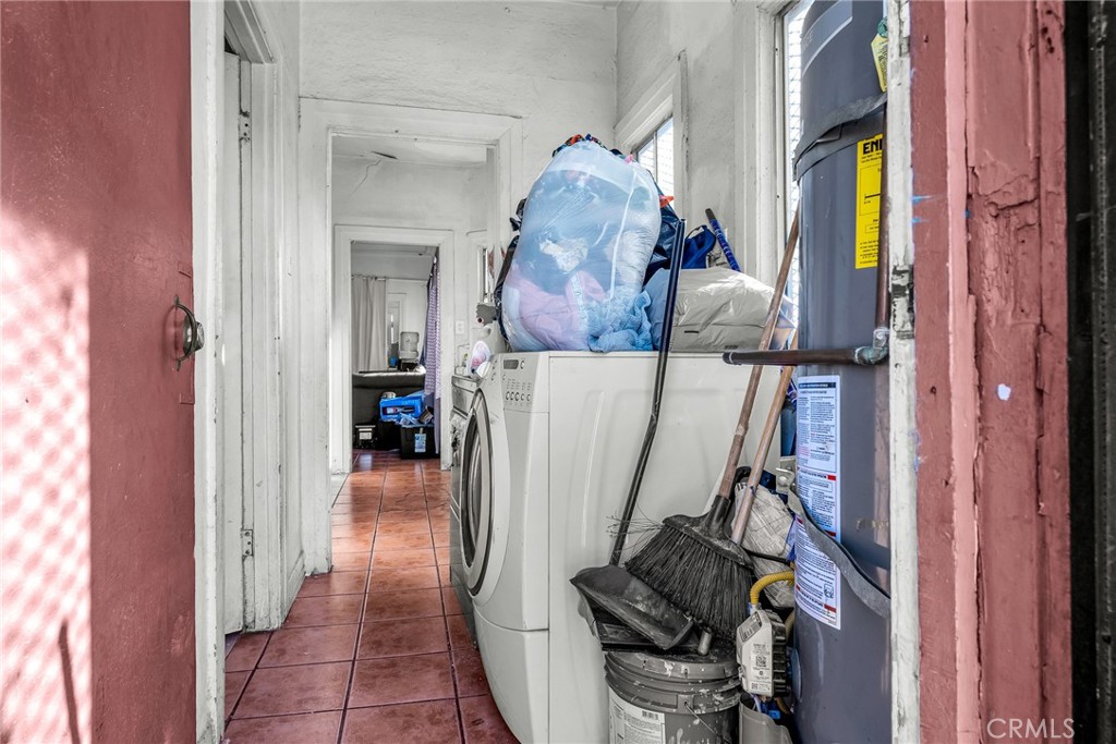 9019 S San Pedro Property Photo 43