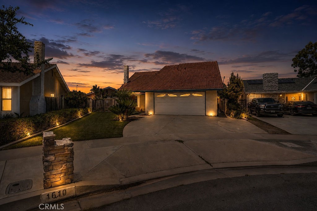 1610 S Joane Way Property Photo