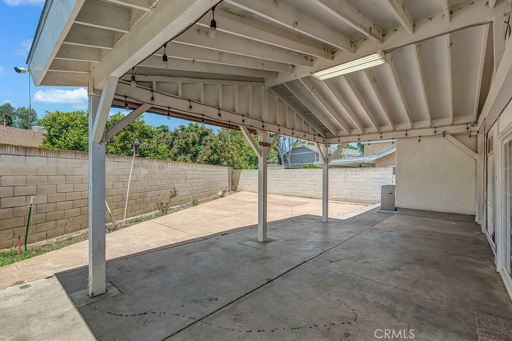 1610 S Joane Way Property Photo 9