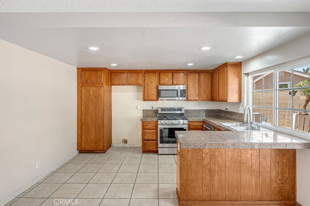 1610 S Joane Way Property Photo 17