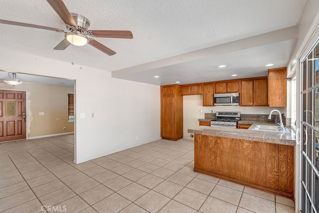 1610 S Joane Way Property Photo 20