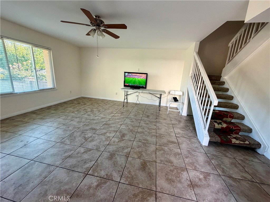 513 E Fairfield Court Property Photo 5
