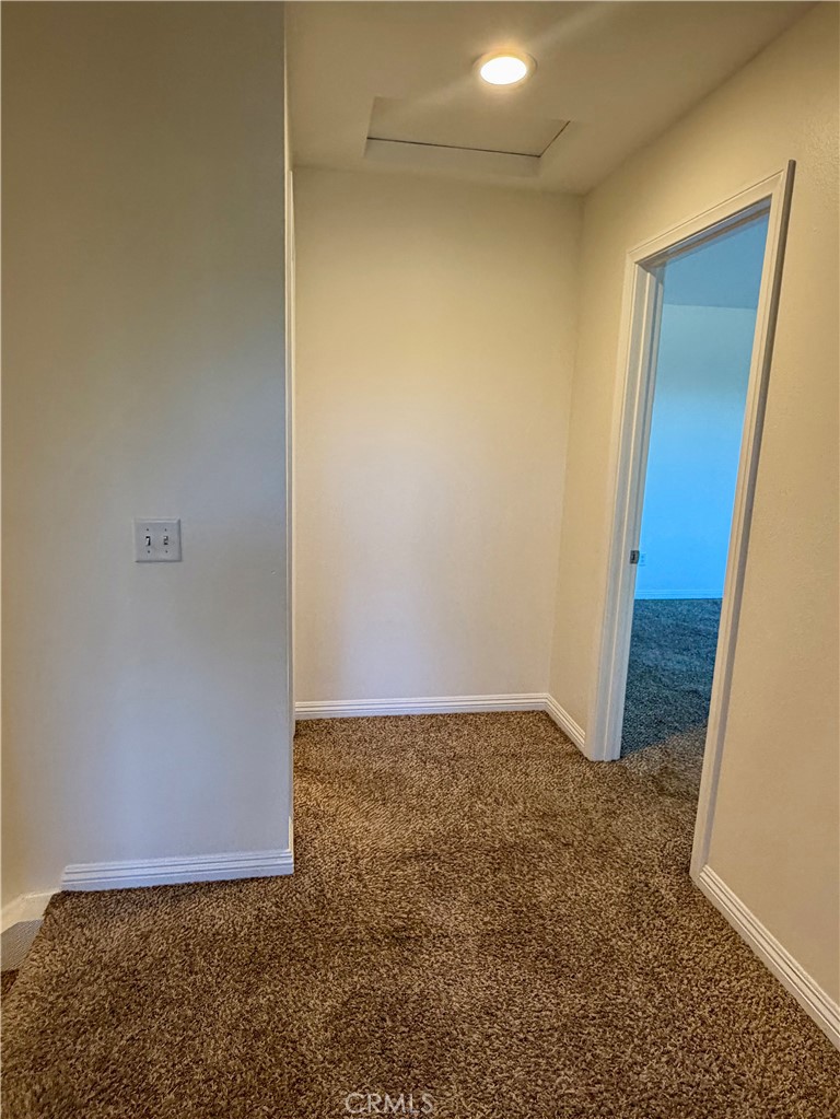 513 E Fairfield Court Property Photo 11