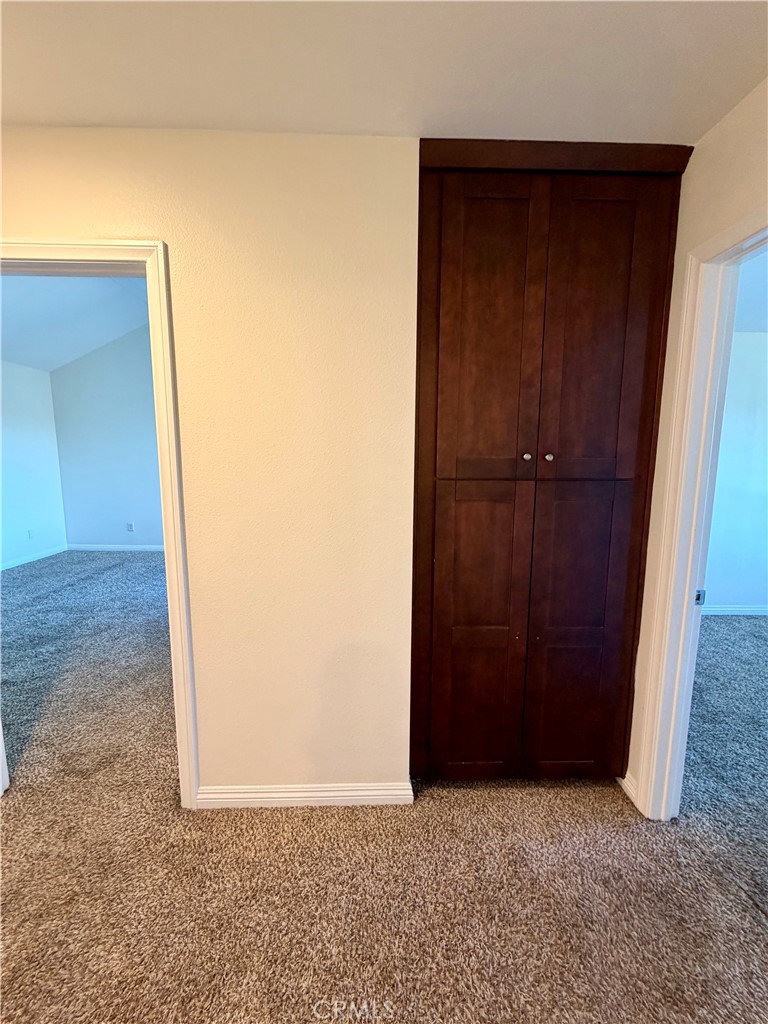 513 E Fairfield Court Property Photo 13