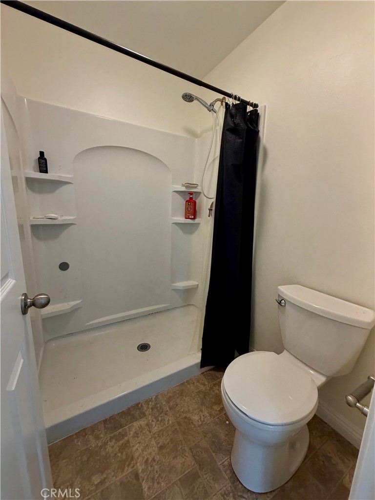 513 E Fairfield Court Property Photo 15