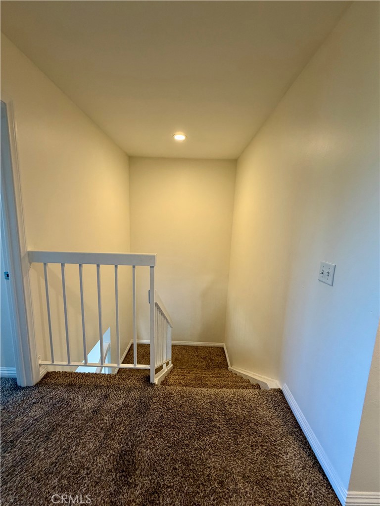 513 E Fairfield Court Property Photo 20