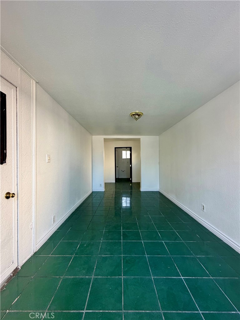 513 E Fairfield Court Property Photo 25