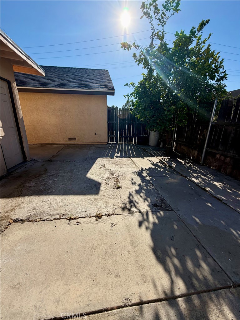 513 E Fairfield Court Property Photo 26