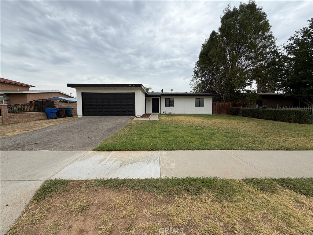 7335 Lydia Avenue Property Photo 1