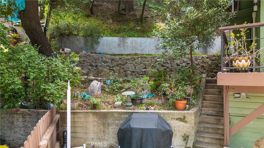 432 Fernwood Pacific Property Photo 17