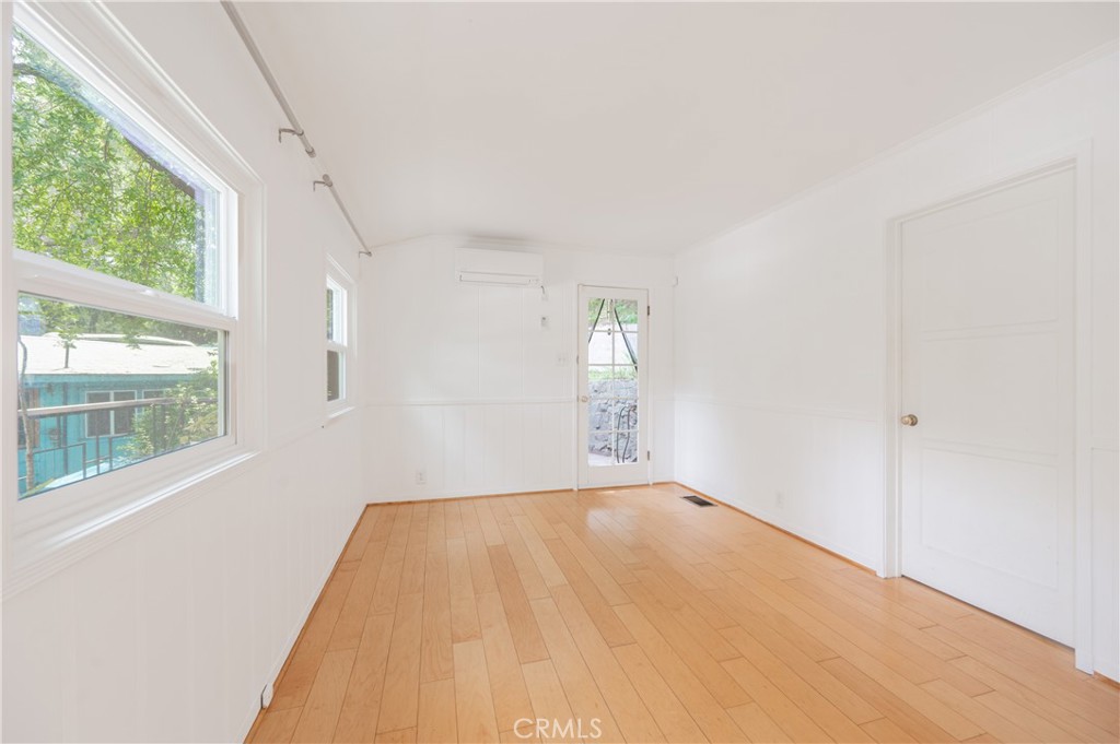 432 Fernwood Pacific Property Photo 22