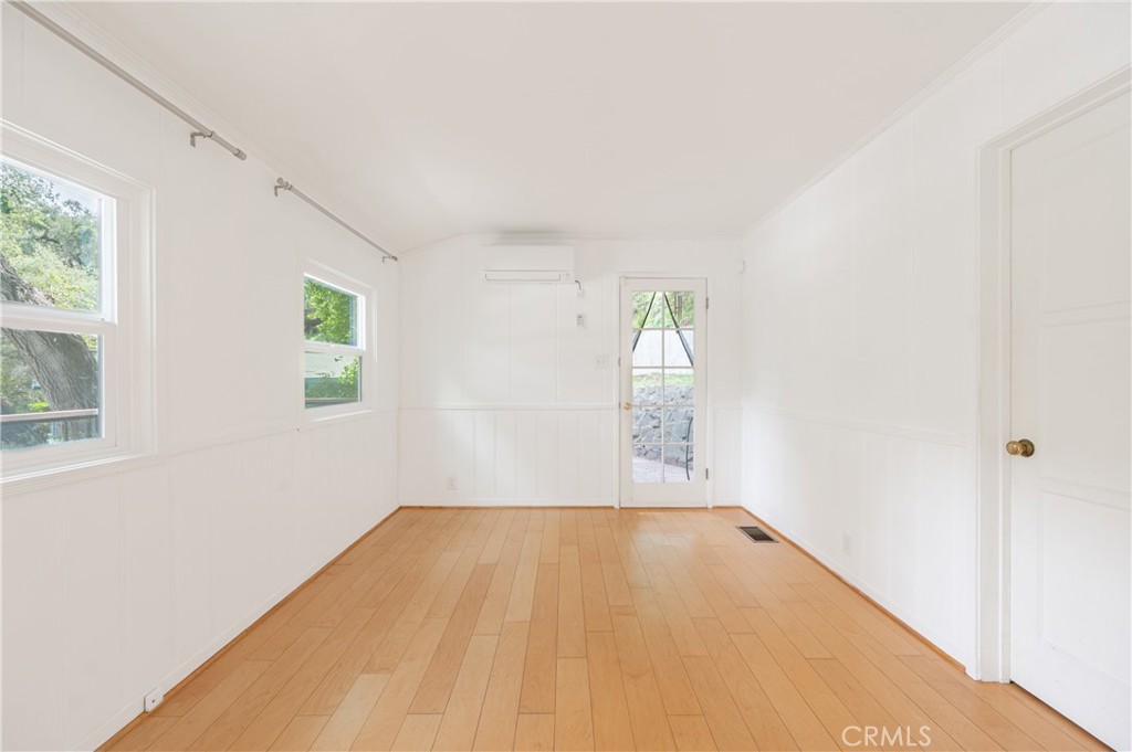 432 Fernwood Pacific Property Photo 23