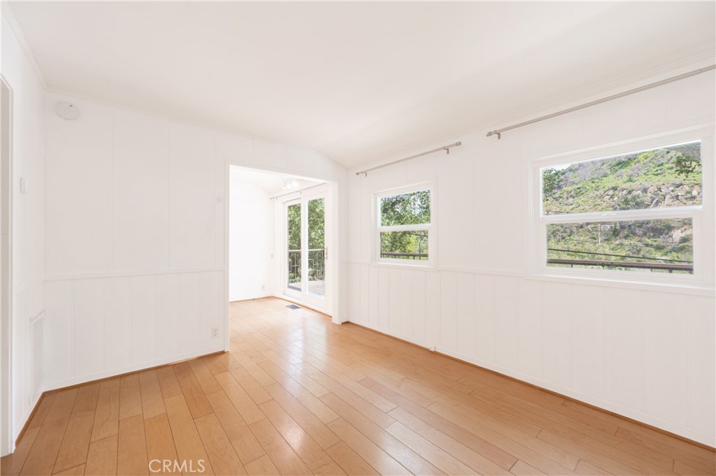 432 Fernwood Pacific Property Photo 25
