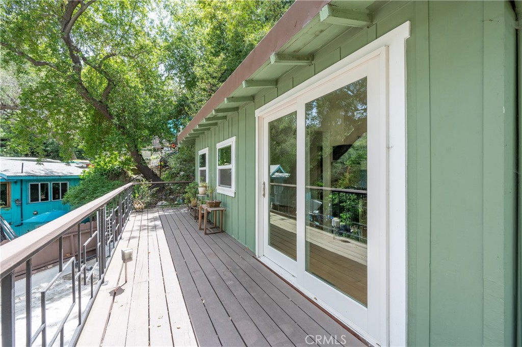 432 Fernwood Pacific Property Photo 43