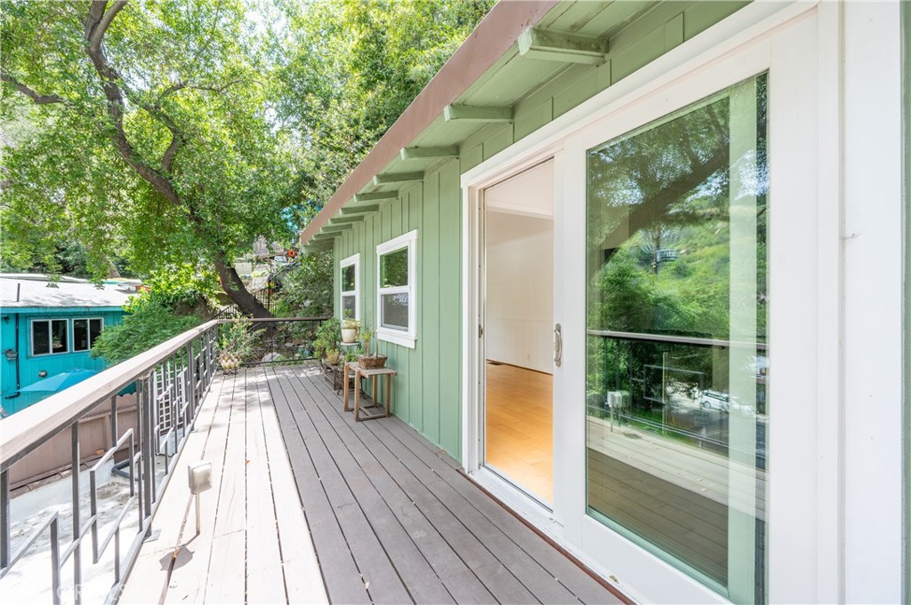 432 Fernwood Pacific Property Photo 45