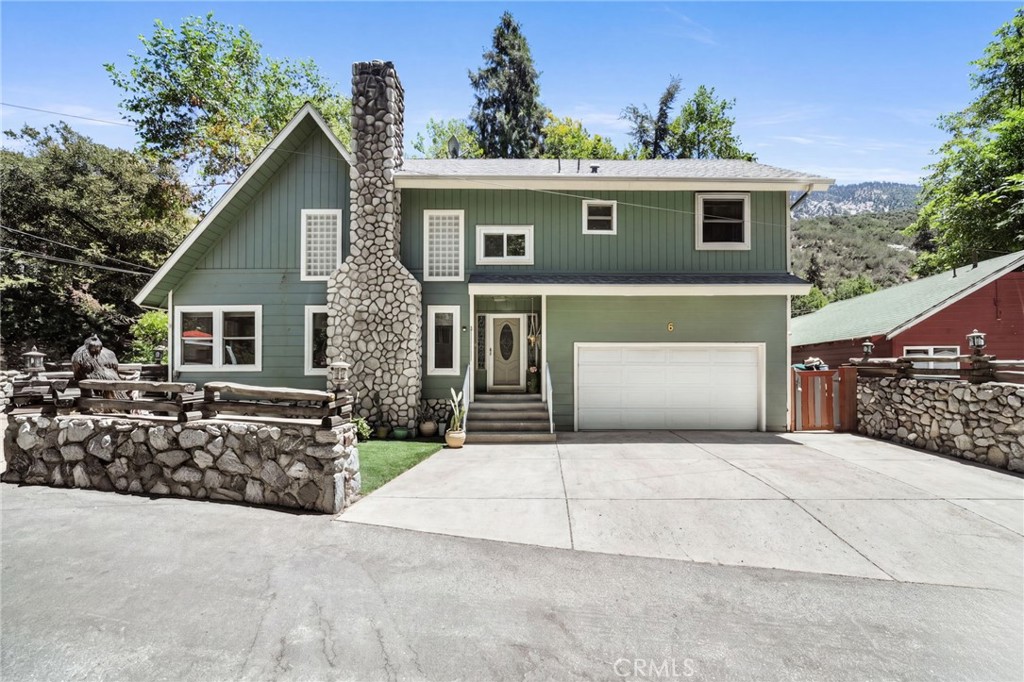 6 Oak Drive Property Photo 2
