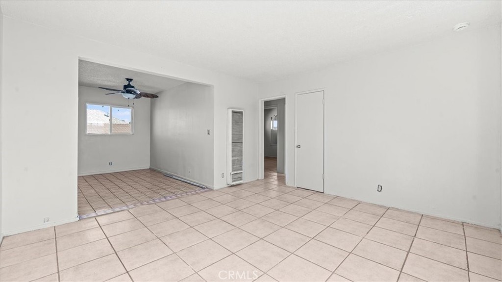 1362 E 20th Street Property Photo 8