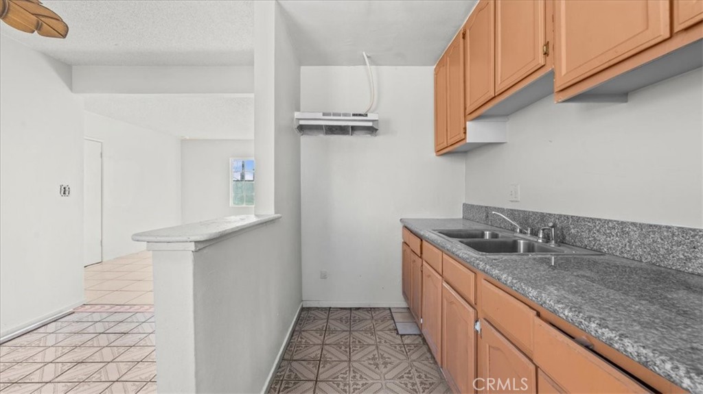 1362 E 20th Street Property Photo 17