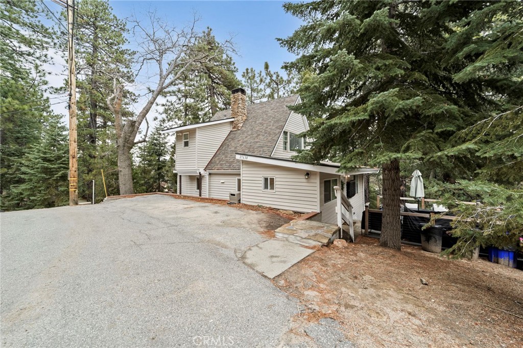 27638 Oak Knoll Property Photo 7