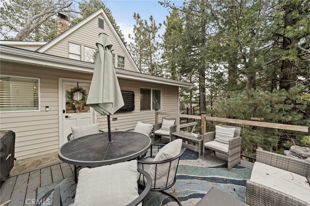 27638 Oak Knoll Property Photo 9
