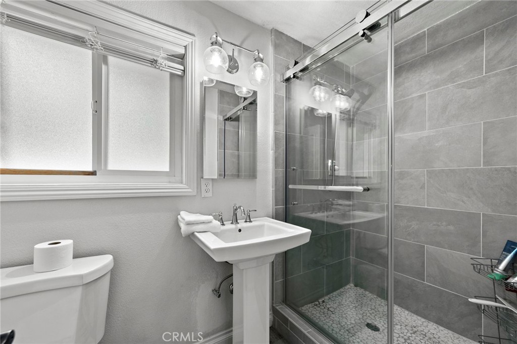 27638 Oak Knoll Property Photo 24