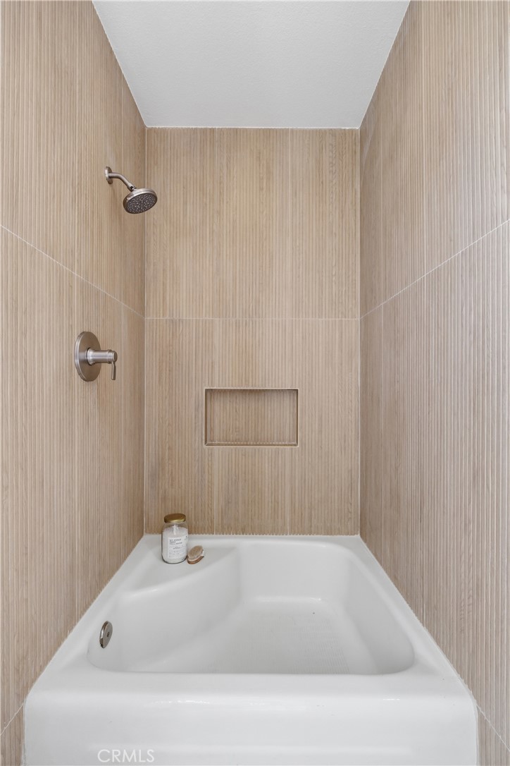 6 Skyview Property Photo 29