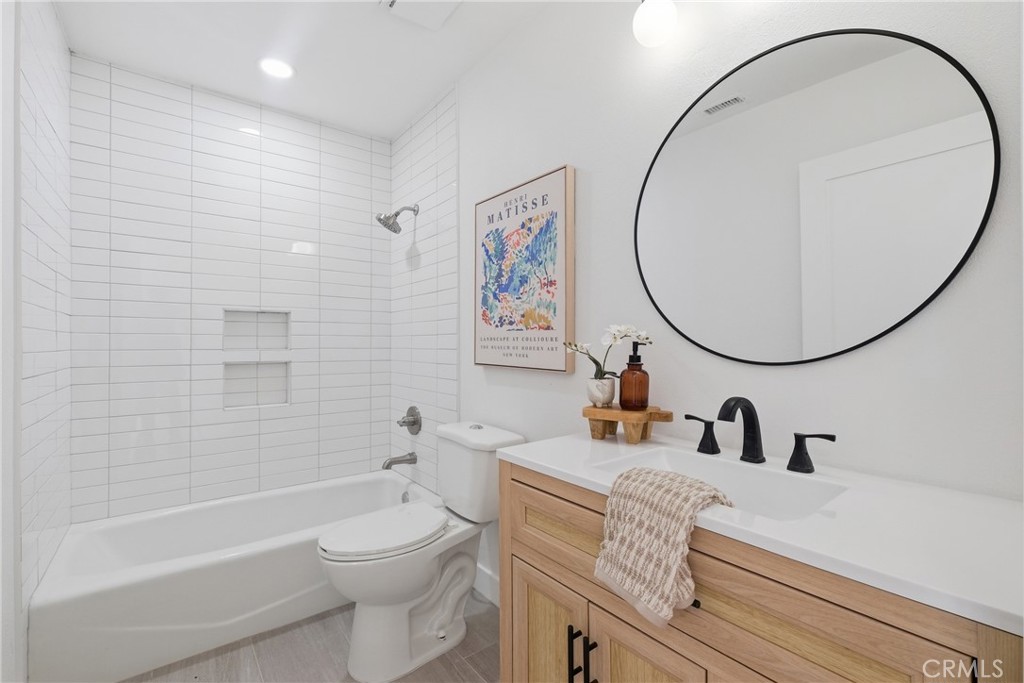6 Skyview Property Photo 31