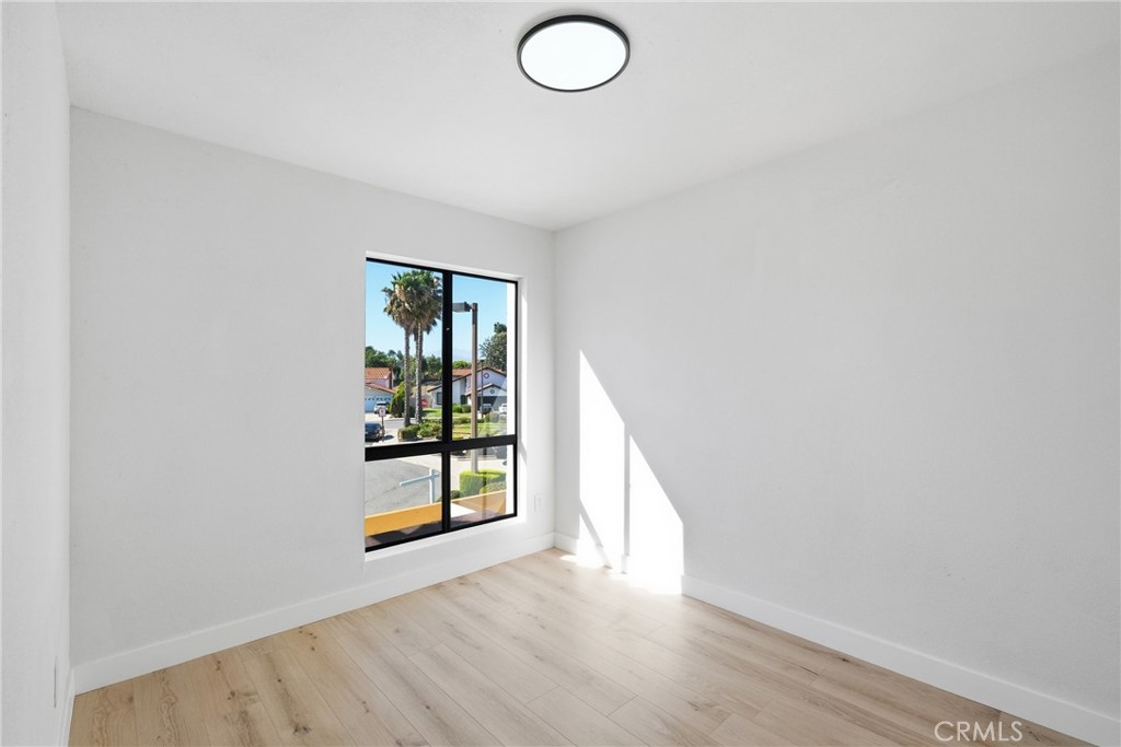 6 Skyview Property Photo 32