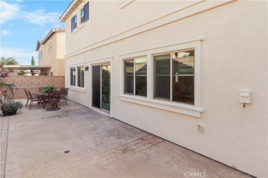 16768 Olive Tree Lane Property Photo 4