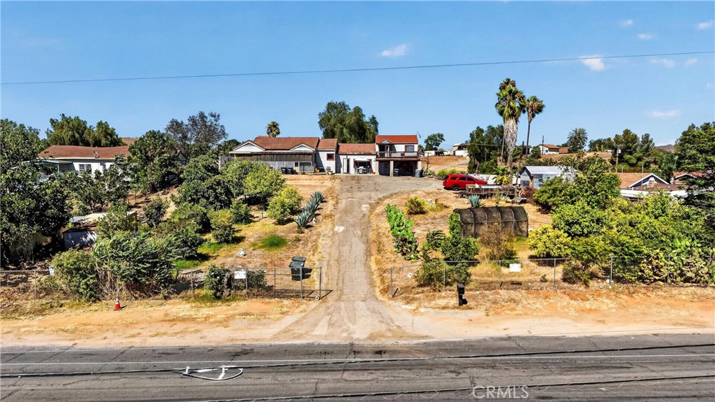 5145 Mitchell Property Photo 3
