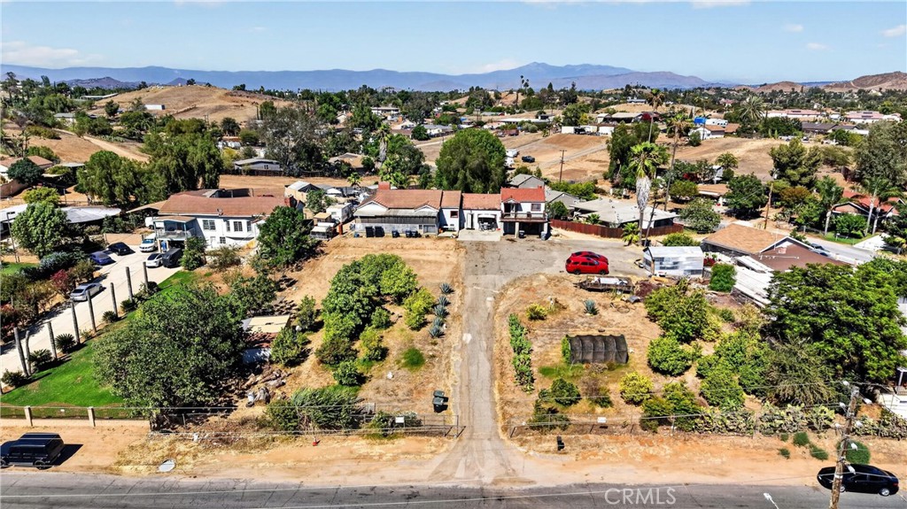 5145 Mitchell Property Photo 5
