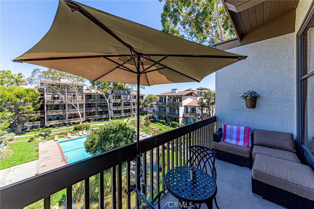 6315 Marina Pacifica Drive S Property Photo 20