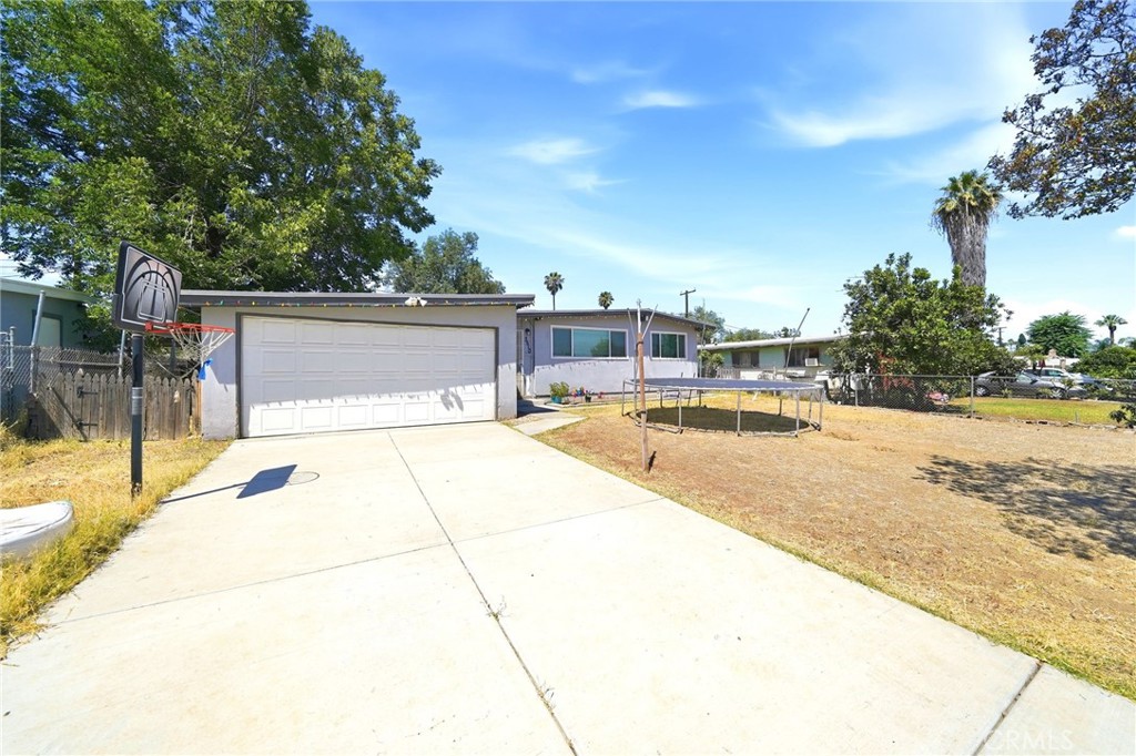 3510 Mckenzie Property Photo 4