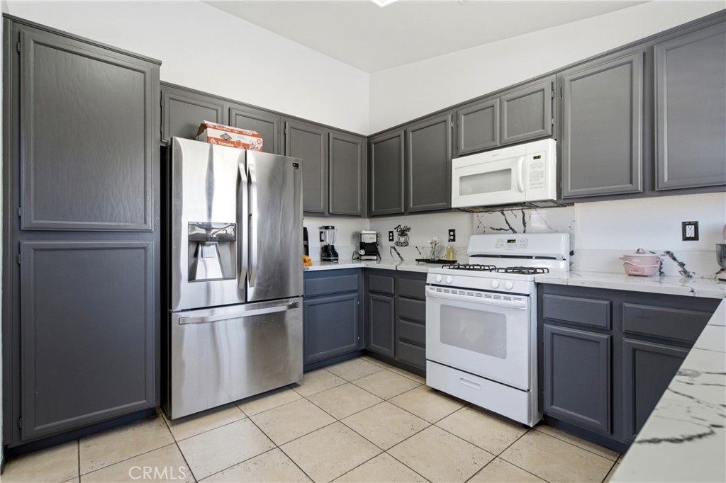14513 Palm Street Property Photo 19